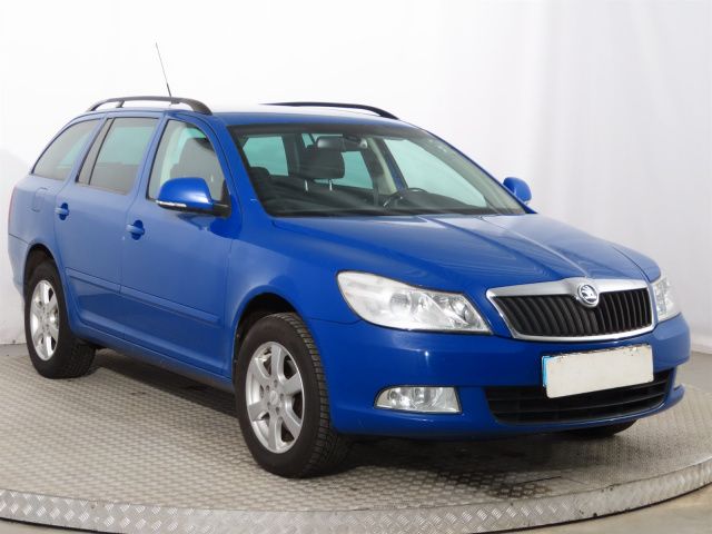 Náhľad produktu - Pozdĺžny strešný nosič Škoda Octavia II Combi ORIGINÁL