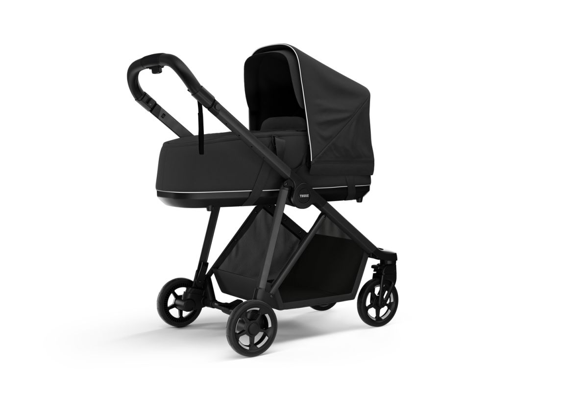 Náhľad produktu - Kočík Thule Shine Black on Black 2022 + vanička + ochrana proti slnku / dažďu Thule