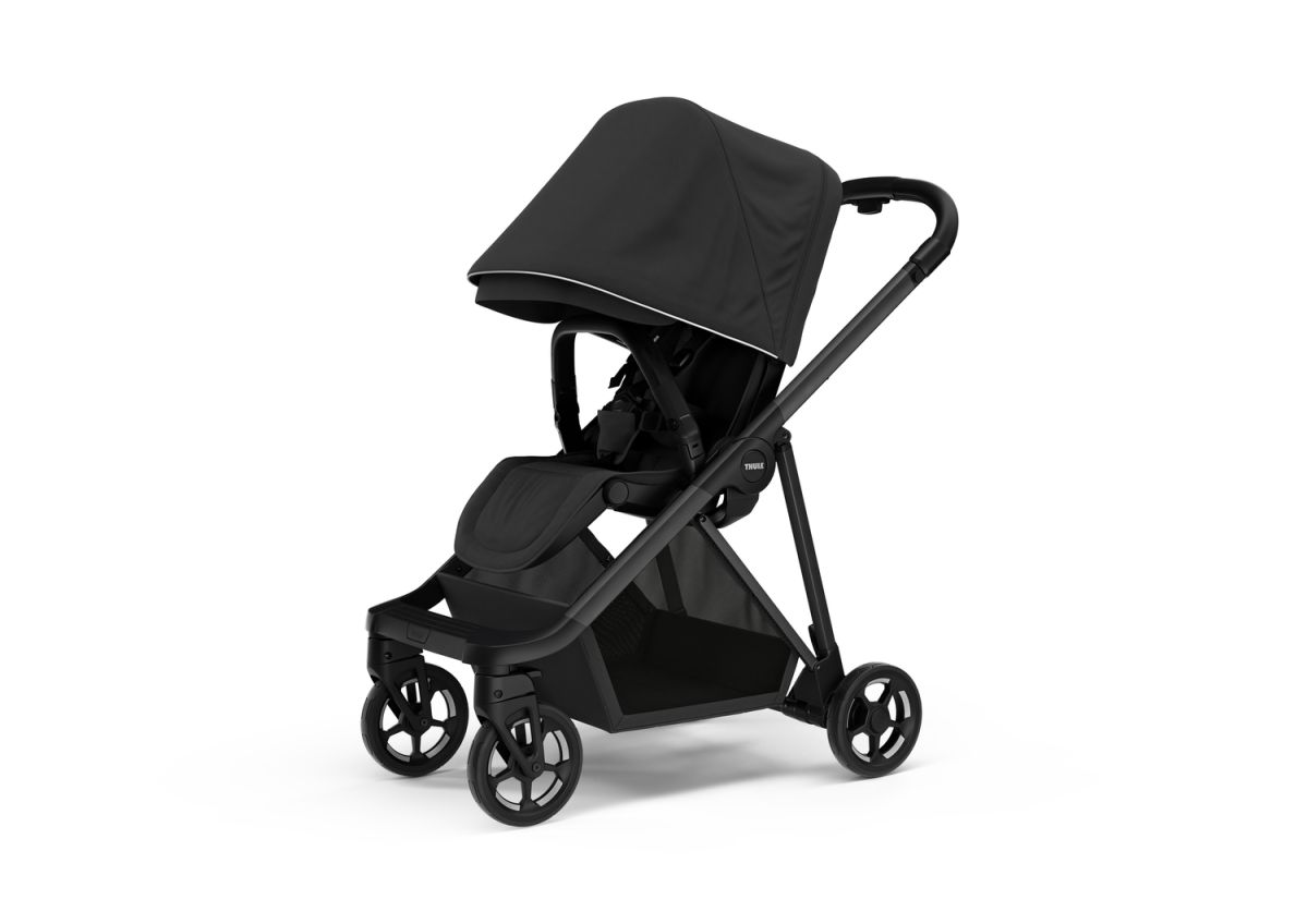 Náhľad produktu - Kočík Thule Shine Black on Black 2022 + vanička + ochrana proti slnku / dažďu Thule