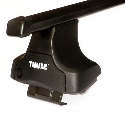 Náhľad produktu - Nosič Thule 754 čierne dlhé tyče + adaptér 774 - nezamykací