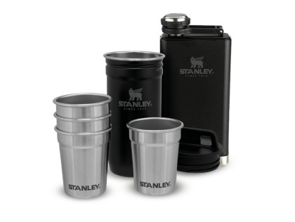 STANLEY Darčekový set Adventure series ploskačka/butylka 250ml + panáky 4ks čierna mat