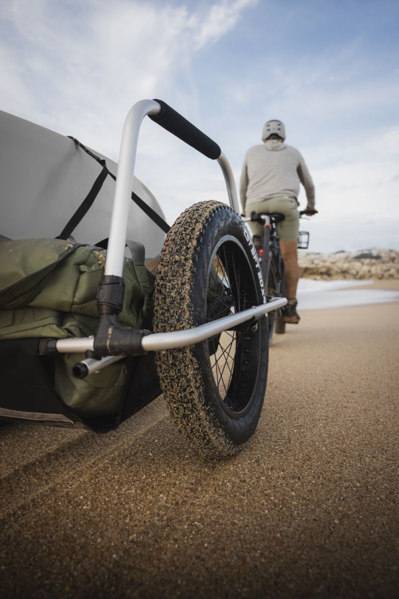 Náhľad produktu - Thule Reacha Sport Beach - vozík za bicykel na športové vybavenie