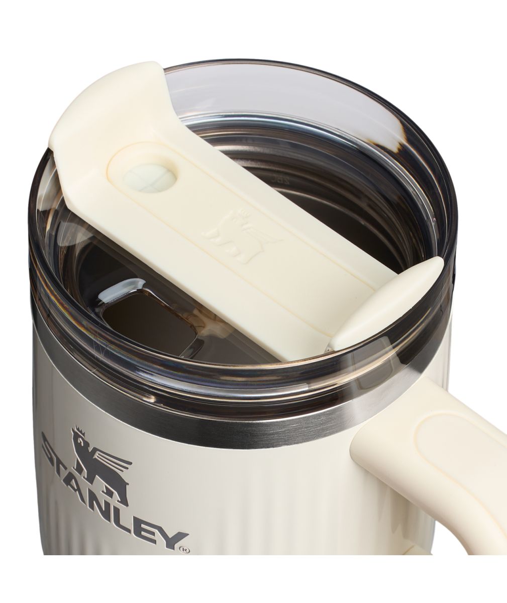 Náhľad produktu - Stanley The Quencher/Cup H2.0 Fluted Tumbler 600 ml/20 oz Cream Gloss