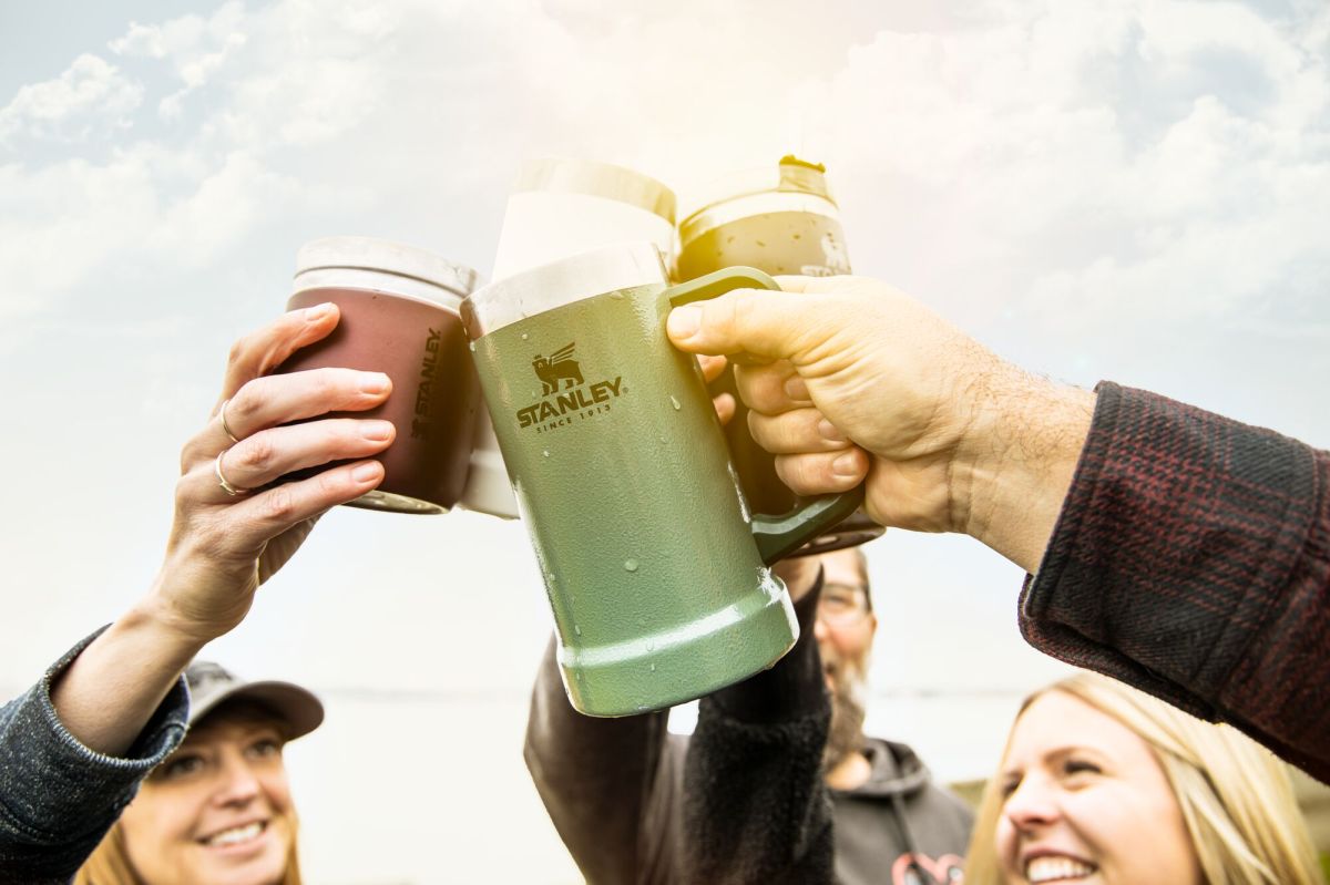 Náhľad produktu - STANLEY Korbel na pivo The Big Grip Beer Stein 700 ml/24 oz Hammertone Green