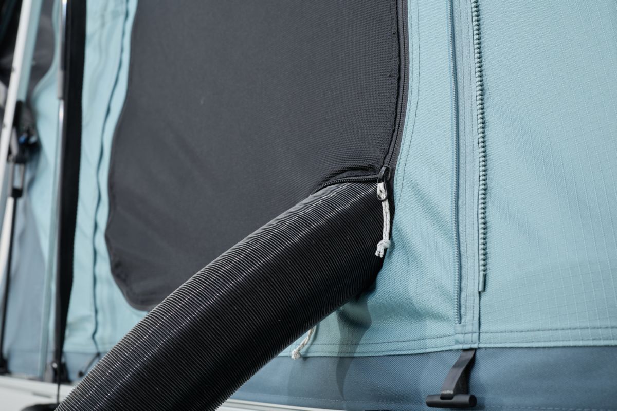 Náhľad produktu - Autostan Thule Widesky - škrupinový stan pre 2 osoby, Dark Slate