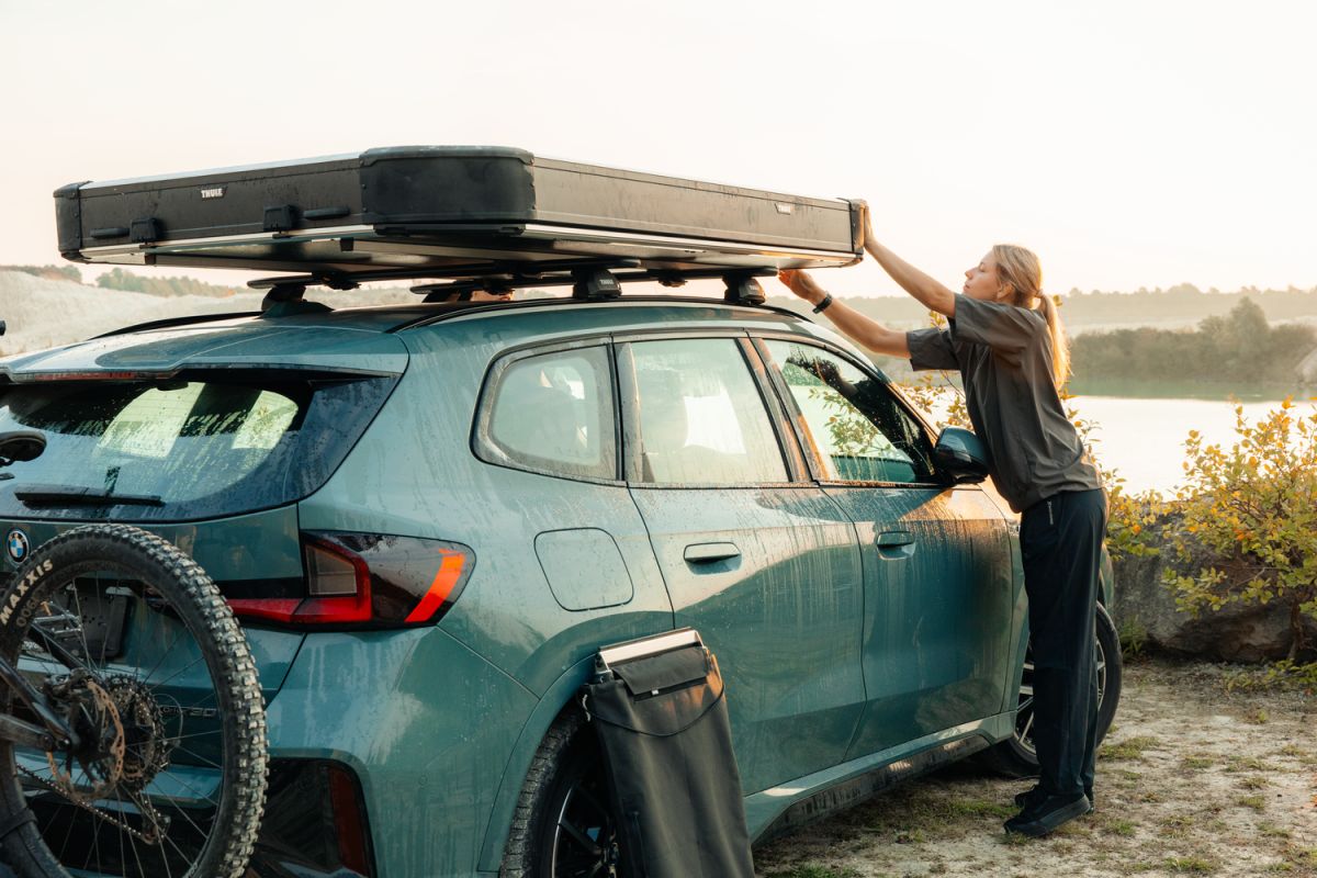 Náhľad produktu - Autostan Thule Widesky - škrupinový stan pre 2 osoby, Dark Slate