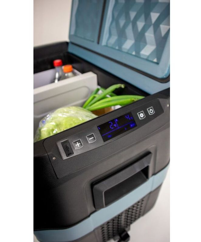 Náhľad produktu - Autochladnička / mraznička / chladnička kompresorová / chladiaci box do auta Pro User CoolX 30