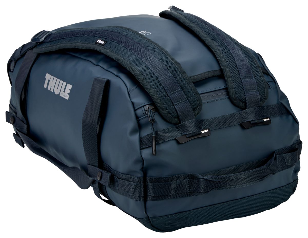 Náhľad produktu - Thule Chasm športová taška 40 l TDSD302 - Darkest Blue
