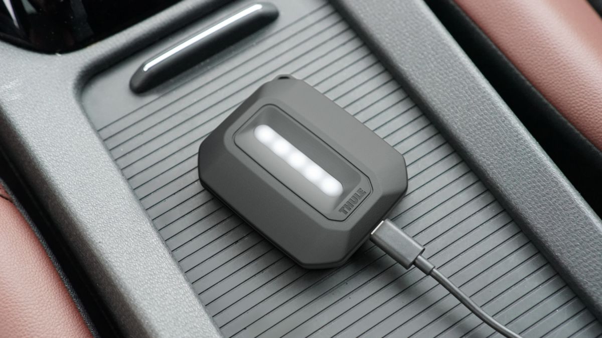 Náhľad produktu - Thule Epos ParkSecure 2bike s parkovacími senzormi + taška 9786 + zámok 9785