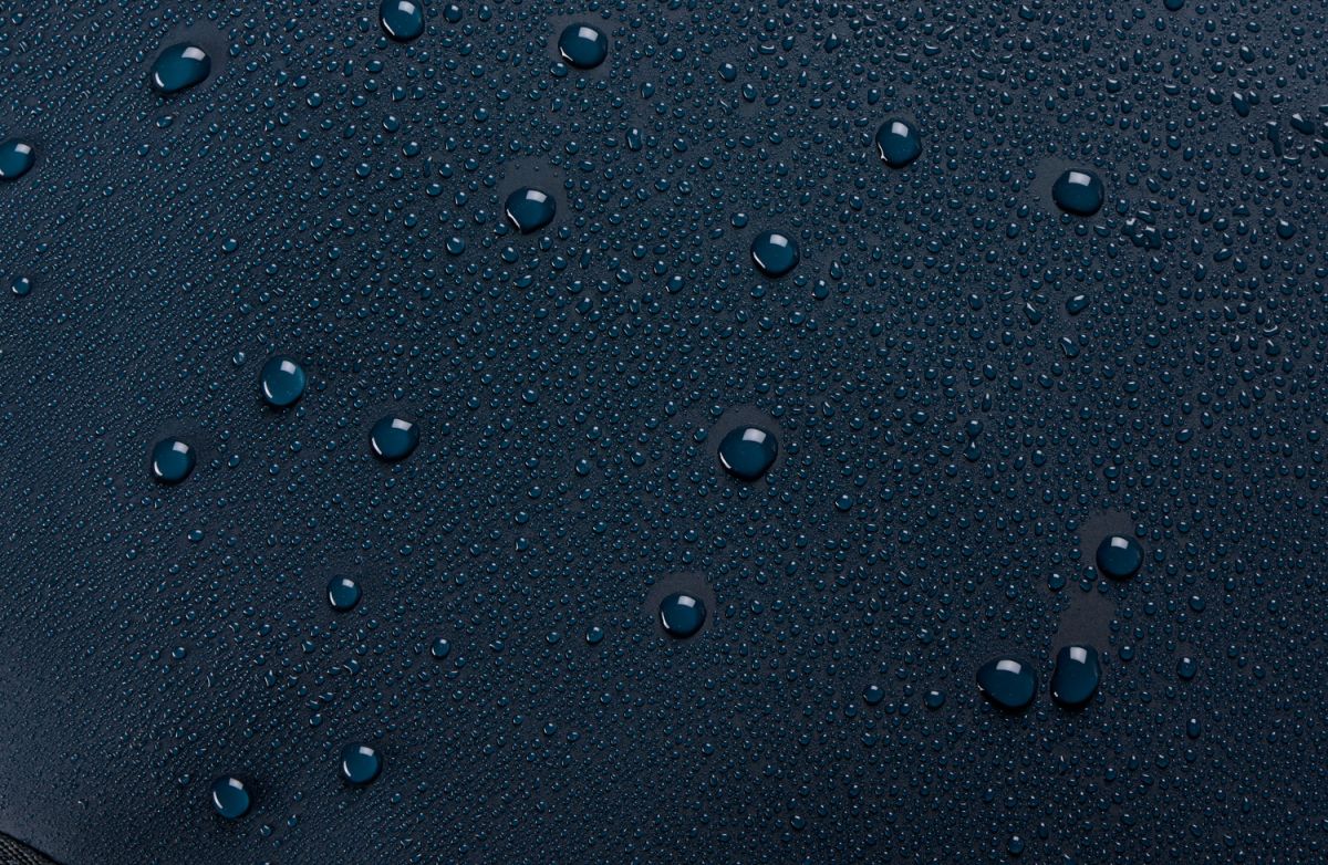 Náhľad produktu - Thule Chasm športová taška 90 l TDSD304 - Darkest Blue
