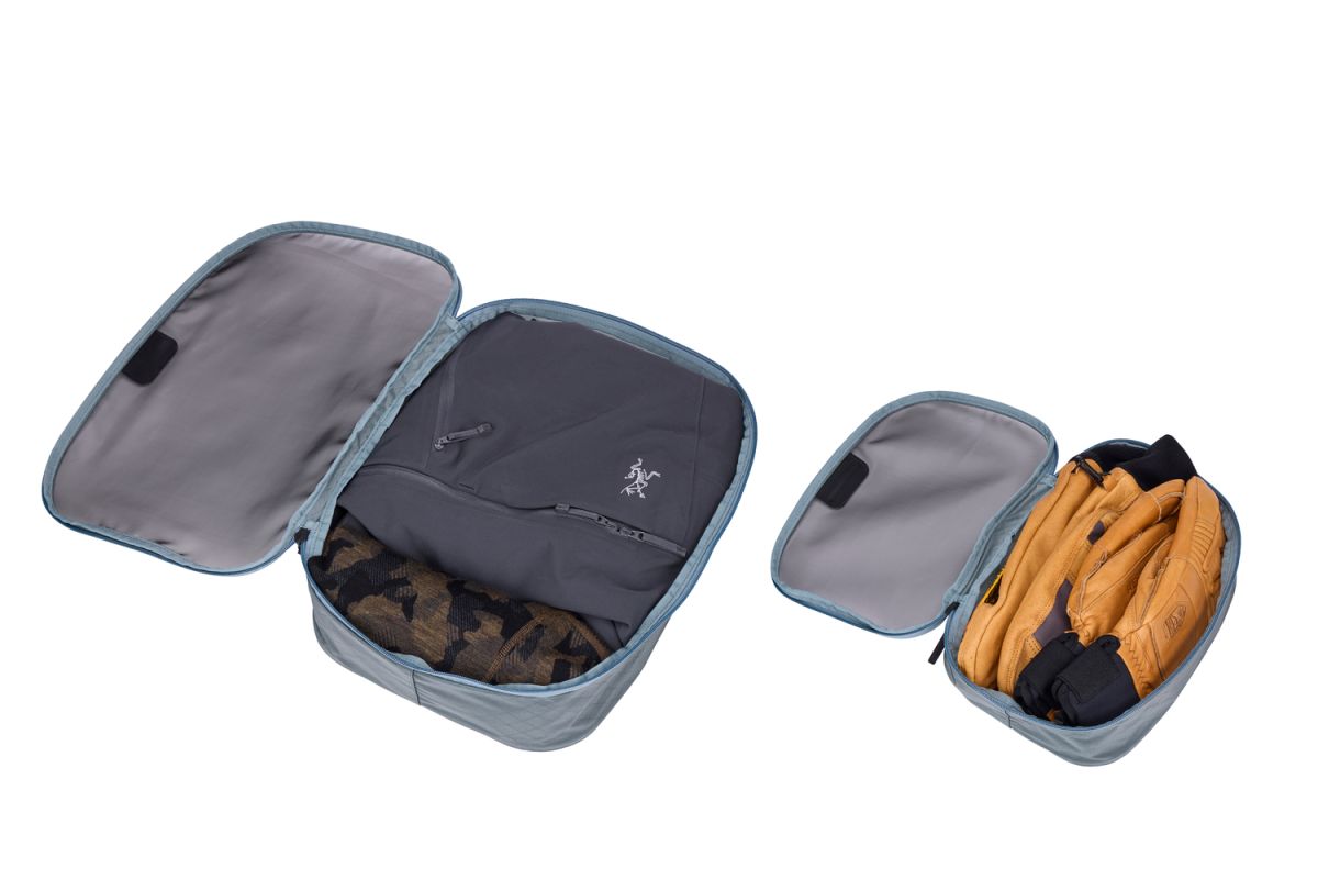 Náhľad produktu - Thule Packing cube sada 1 stredný a 1 malý organizér TPCS204 - Pond Gray