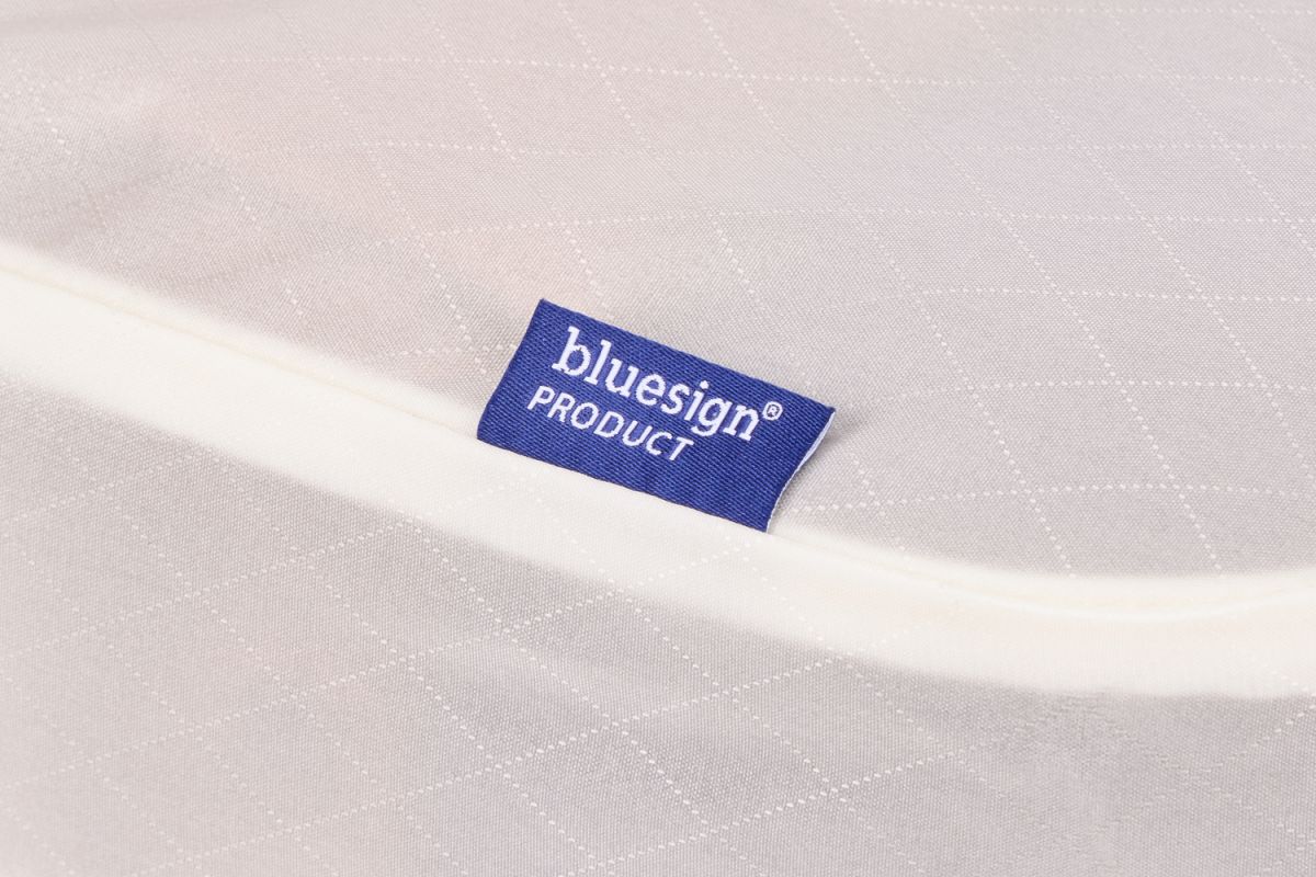 Náhľad produktu - Thule Packing cube stredný organizér TPCS202 - biely